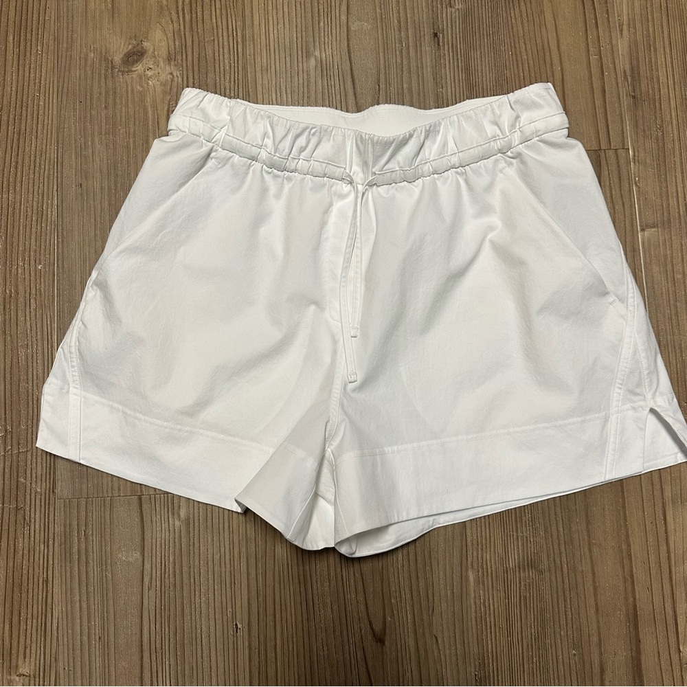 Lululemon drawstring shorts